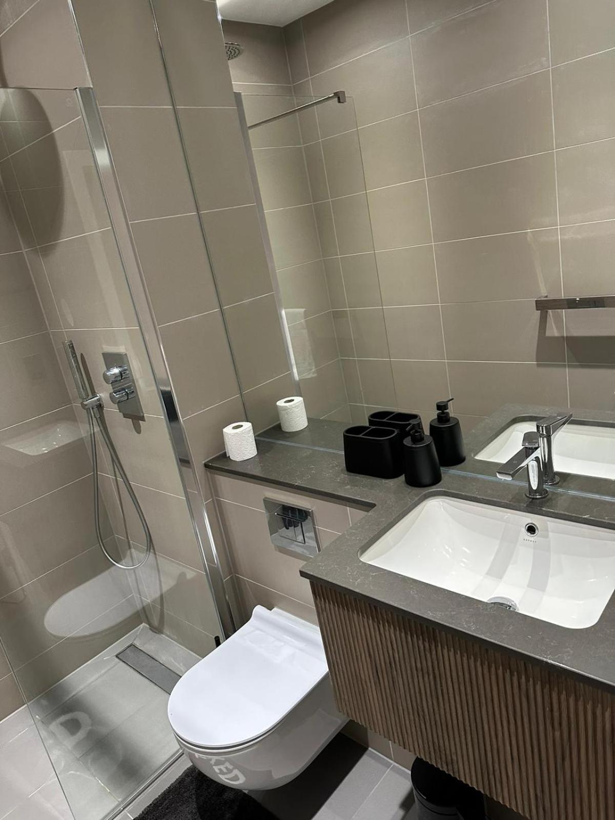 Richardson Deluxe - 3 Bed Appartamento Londra